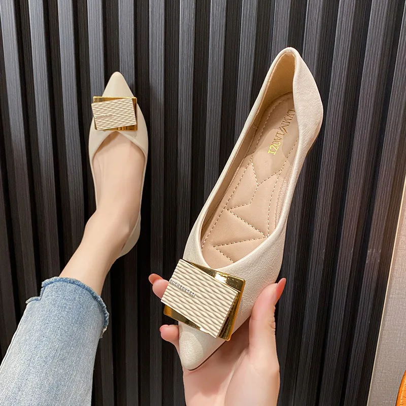

2025 Flat Women's Summer Versatile Soft Leather Pregnant Women Non-slip Beef Tendon Sole Single Shoes Large Size Women's Shoes