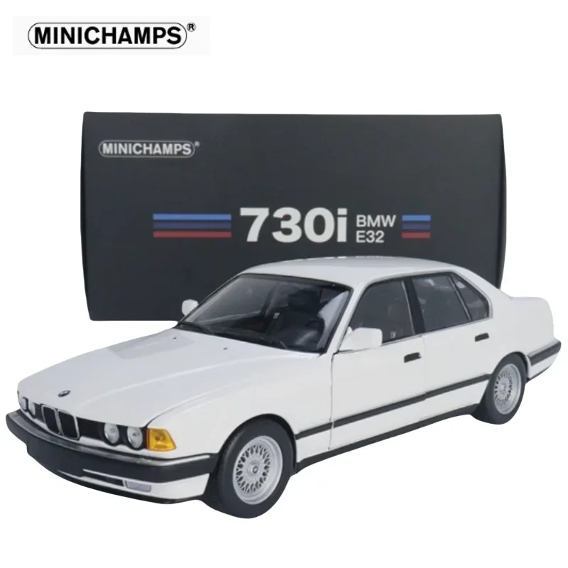 

MINICHAMPS1:18 BMW 730i alloy full open simulation model, children's collection of decorative toys, for children's holiday gifts