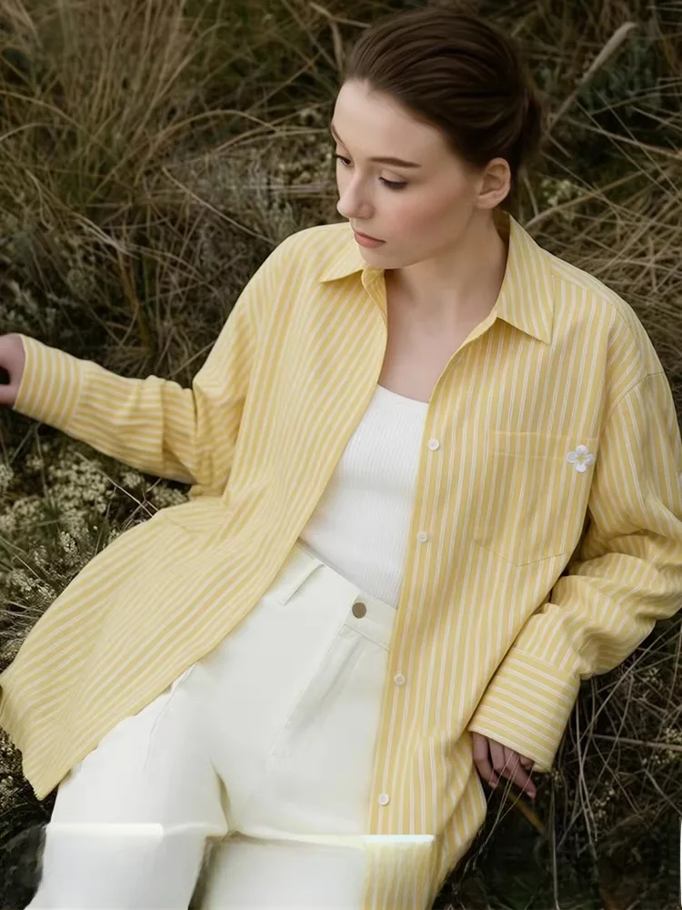 

i Spring New Loose Long Sve Embroidered Striped irt Women Casual Sle Button up Casual Faion Polyester Fiber