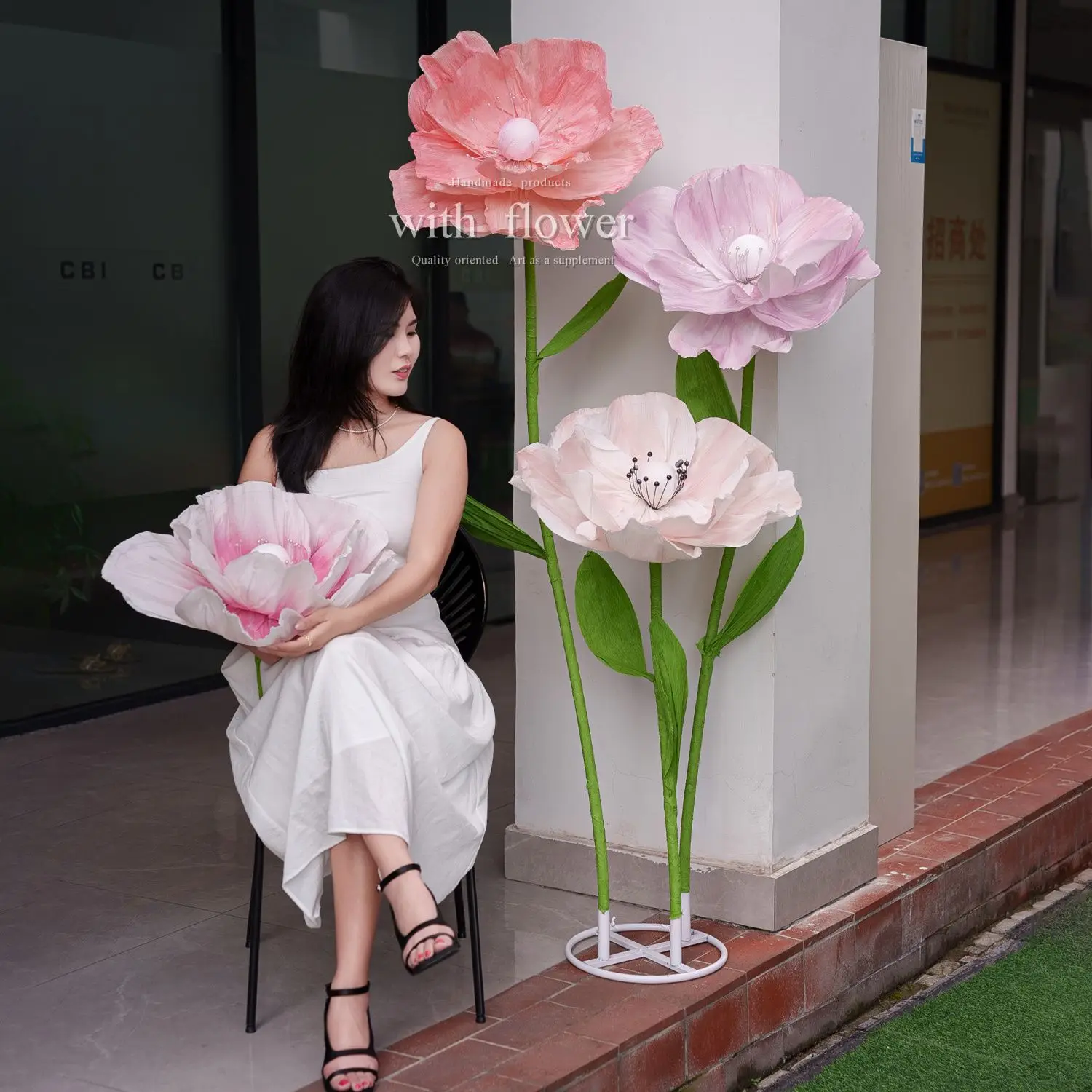 

Гигантские искусственные цветы-бабочки, свадебные украшения для приема, 5,3 фута, цветок-бабочка с стеблом и подставками на день рождения