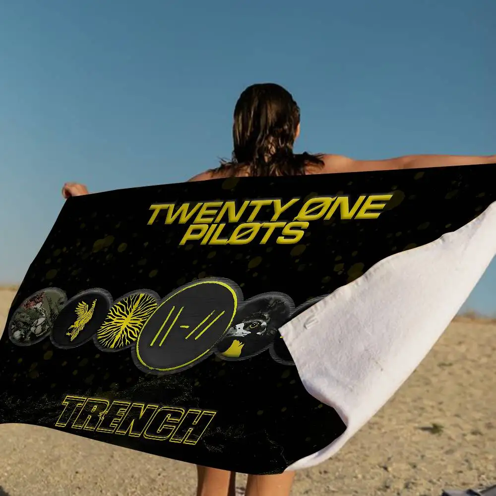 Classic B-Bitcoin Fashion Microfiber Printed Beach Towel Mountain Climbing Yoga Beach Swimming Running Absorbent Soft Towel