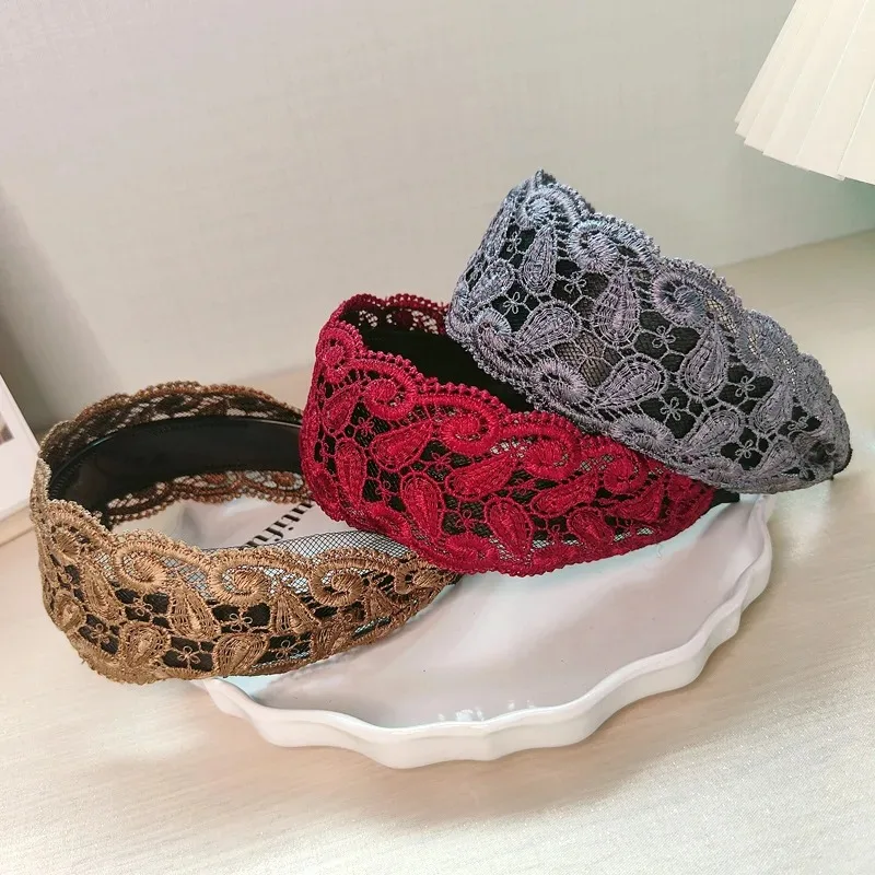 Vintage Widened Paisley Hollow Lace Hair Hoop Soft Hairbands Hair Accessories For Daily Styling