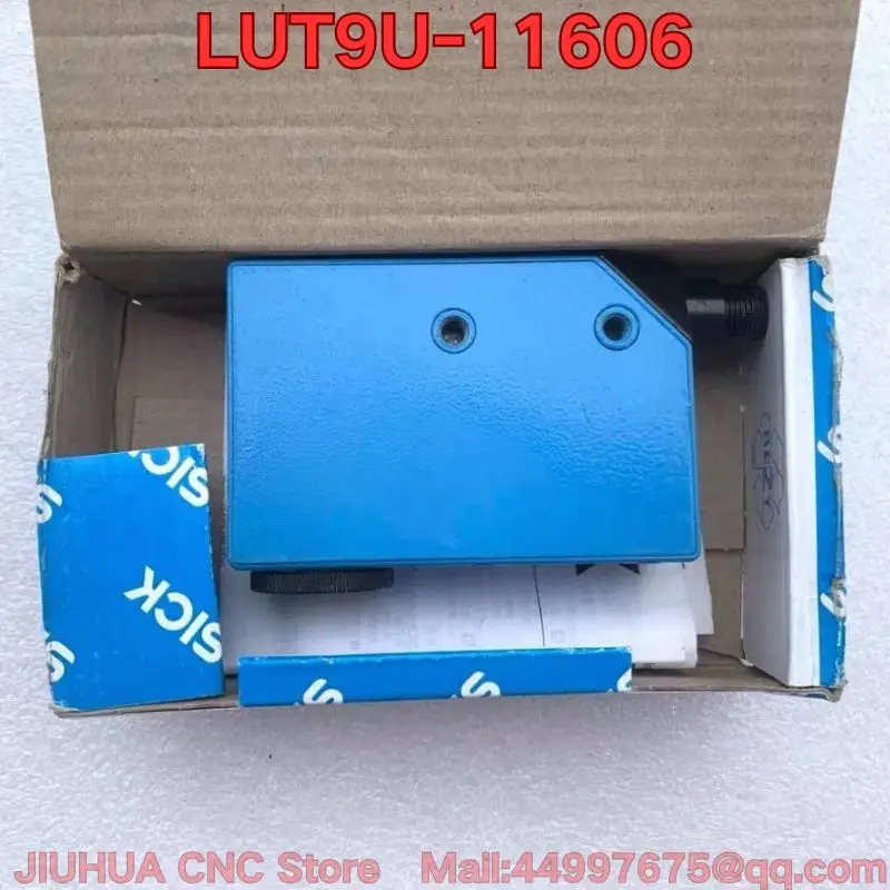 The new LUT9U-11606 fluorescent sensor needs to be negotiated.The latest quotation for 2026