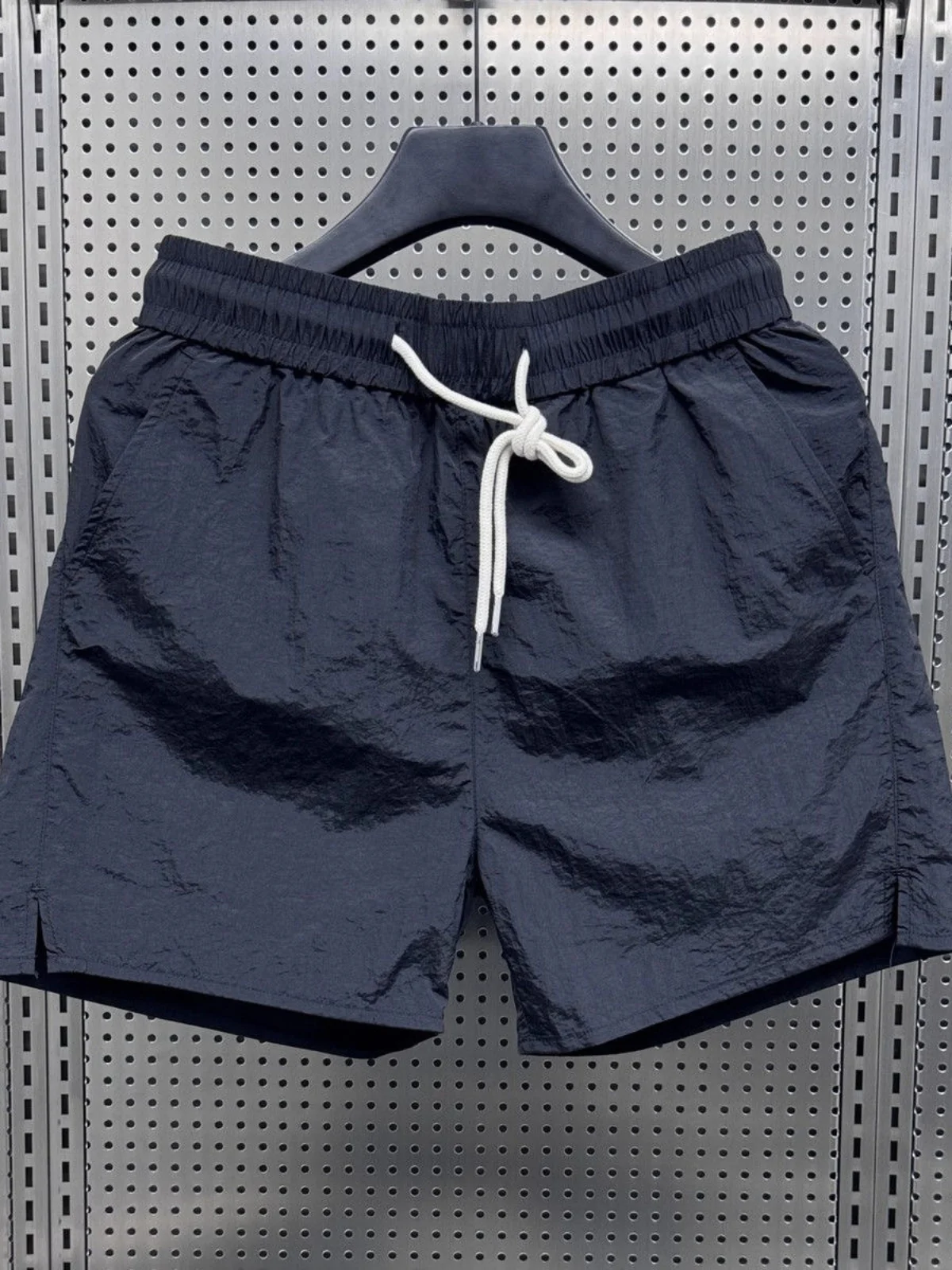 Summer Thin Ice Silk Quick Dry Casual Shorts Loose Big Boxer Shorts 2024 Trendy Brand Three-quarter Length Pure Color Beach P...