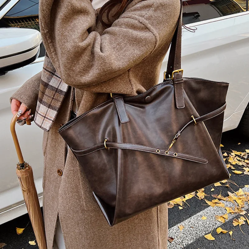 

Large Capacity Vintage Luxury Tote Bag Versatile Handbag For Commuter Work Student Class Underarm Belt Buckle Women Shopping Bag