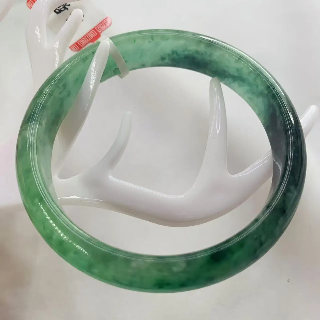 

Natural Jade 57.3mm Light Green Bracelet Beautiful Princess Bracelet
