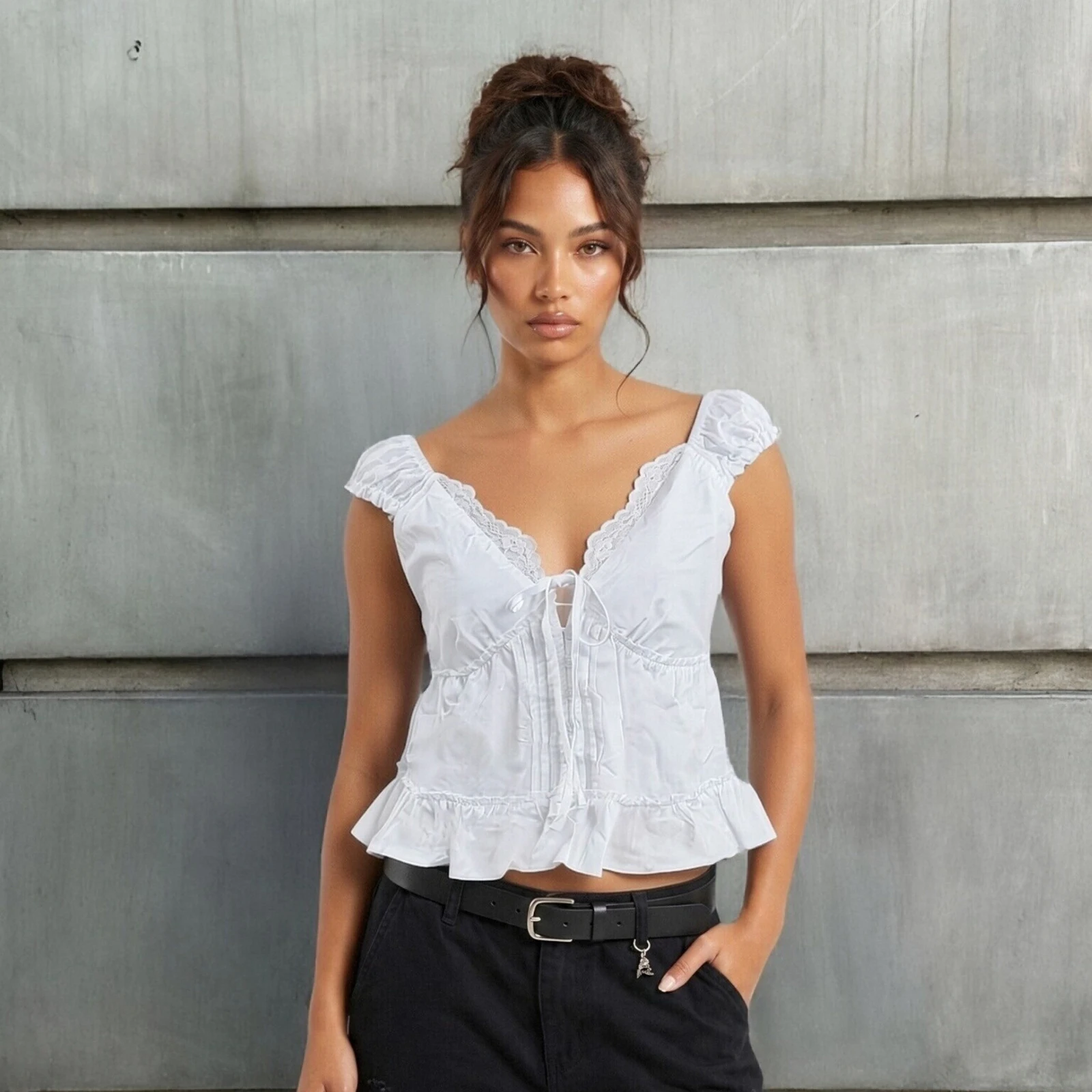 Women's Summer Solid Color V Neck T-shirt Short Sleeve Button Front Lace Trim Crop Tops