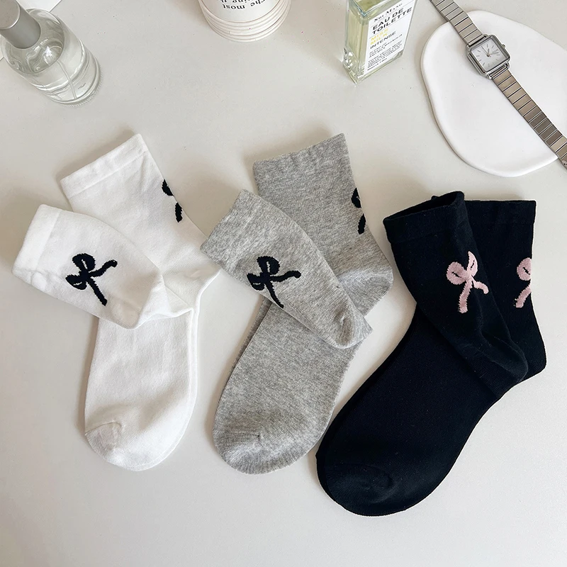 

1 Pair Summer Thin Mid-tube Stockings Women Girls Sweet Solid Color Bow Sock Casual Crew Loose Sox Streetwears