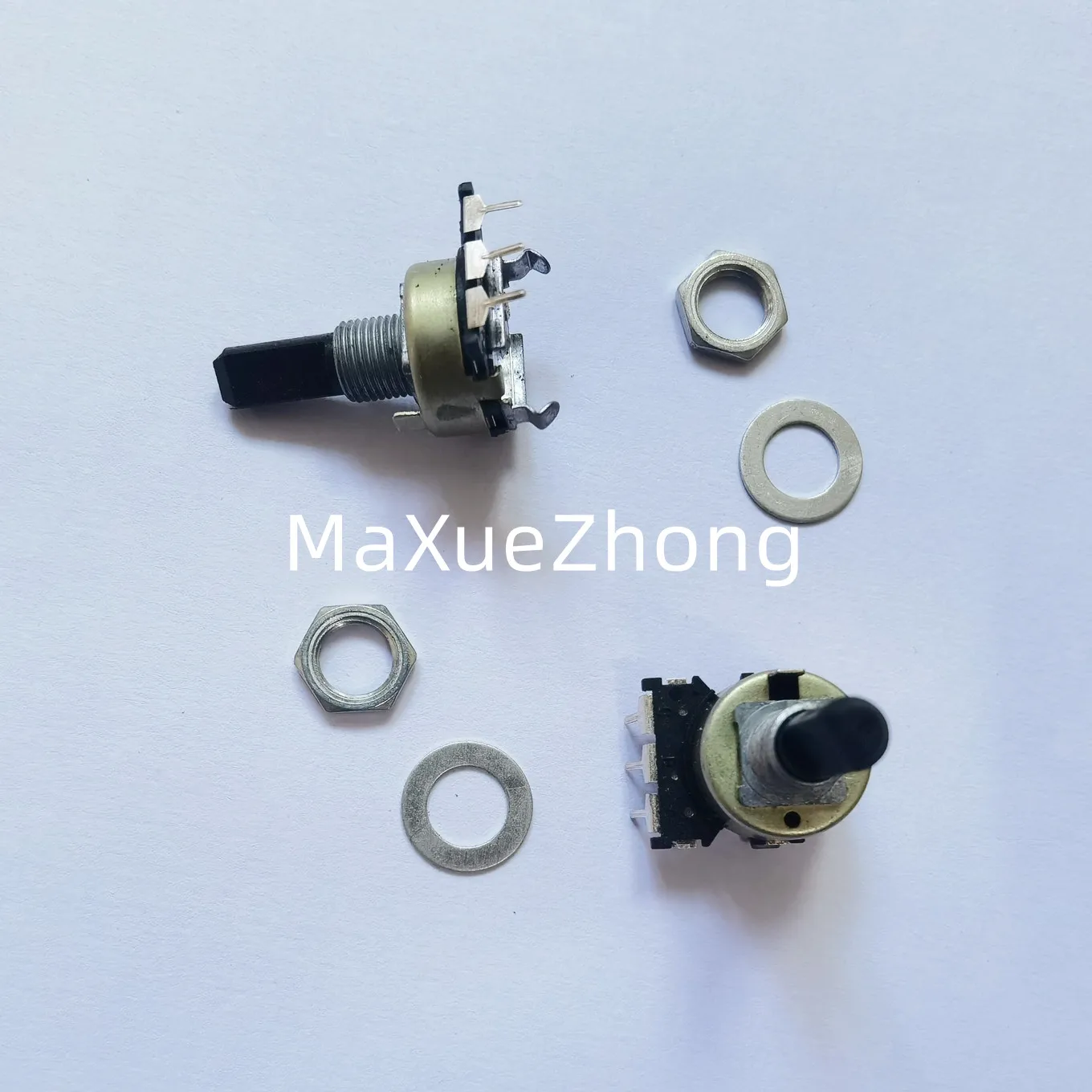 Original new 100% EVQWQYF2024B 161 TYPE encoder M24B with 24-point step handle length 20MMF 25MMF (SWITCH)