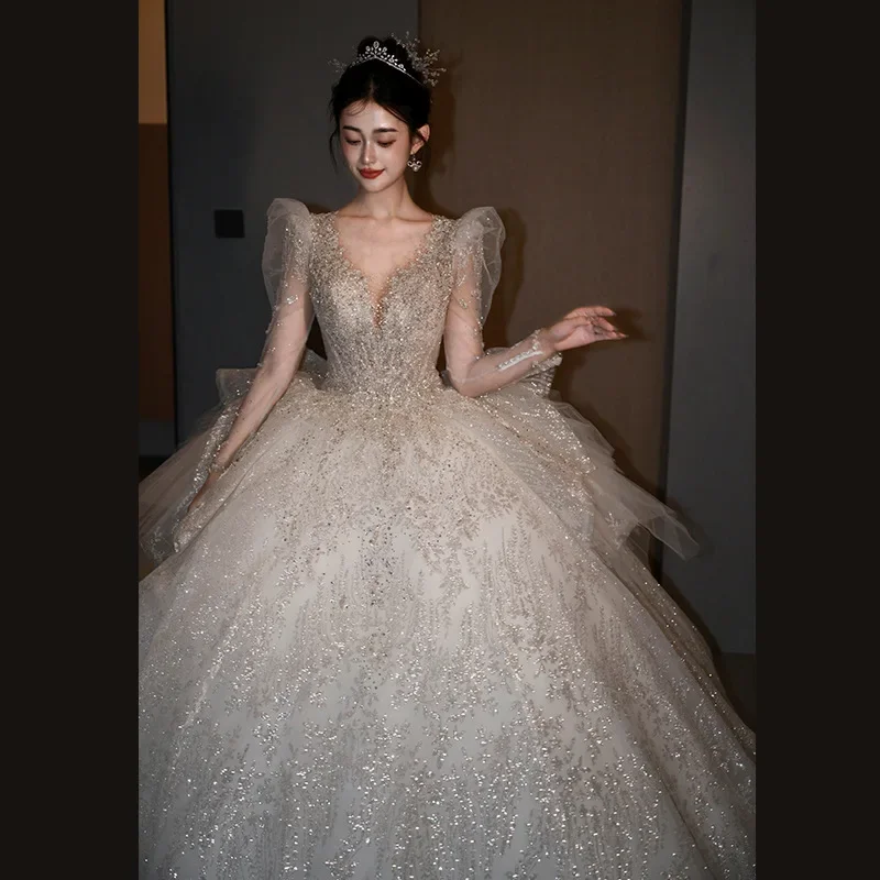 long-sleeved 155 wedding dress 2024 new bride high-quality texture heavy luxury long tail small high-end main dress