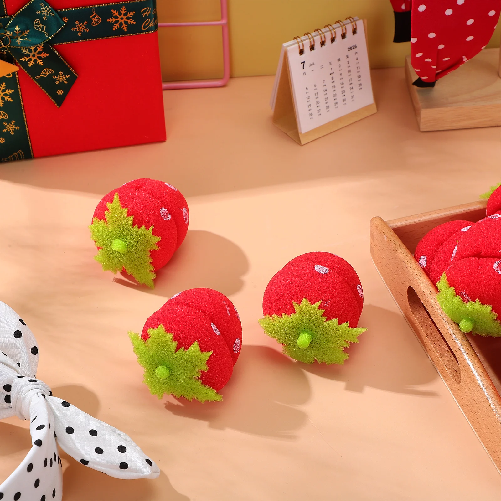 18pcs Strawberry Hair Curlers Soft Sponge Rollers Hair Curlers For Heatless Curling Balls Diy Night Sleep Hairstyling Tools 6cm