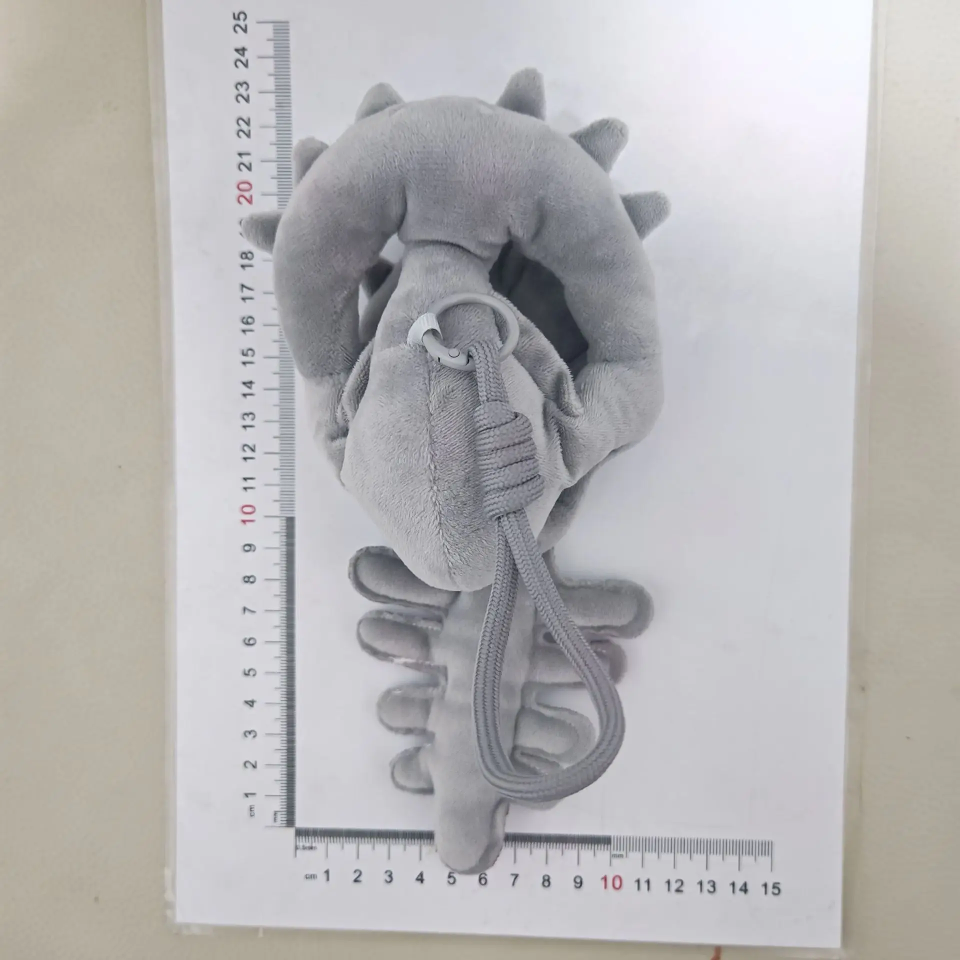 Colgante de esqueleto de hueso de dinosaurio, cabeza de dinosaurio de peluche desmontable, juguete de peluche de diseño original y peculiar, adorno para bolso, llavero.