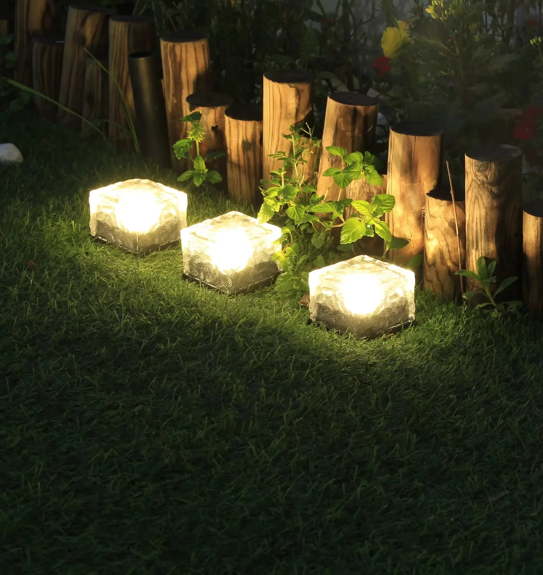 1/4PCS Solar Ice Cube Lamp Crystal Glass Brick Light Diamond Visual Effect Waterproof For Garden Pathway Christmas Decor