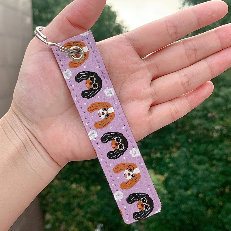 Cavalier King Charles Spaniel Leather Keychain Strap Keyrings Hanging Holder Bag Car Wallet Trinket Keychain Hanging Decoration