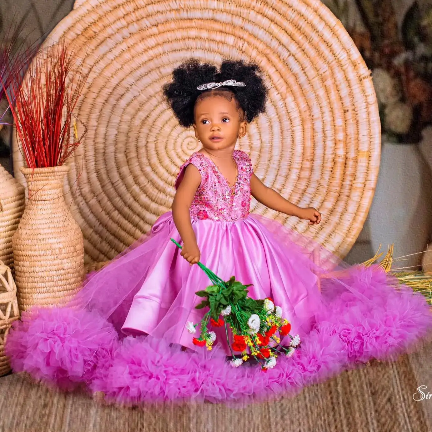 Pink Beading Girls Birthday Party Dress Customized Ruffles Flower Girl Dresses O Neck Little Queens Pageant Gown for Photoshoot