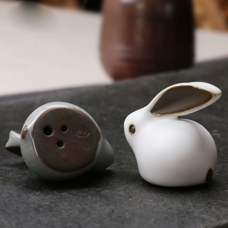 Cool Lovely Gekio Rabbit Home Decor Ornaments Kung Fu Tea Pets Set Boutique Zodiac Ceramic Mini Desk Decoration Figurines
