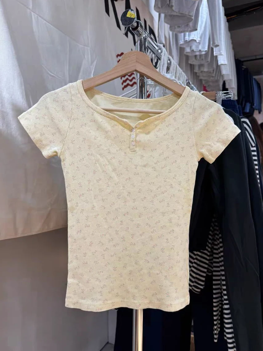 

Pink Floral Eyelet T-shirts Woman Summer Three Buttons O-neck Short Sleeve Cotton Tshirts Casual Sweet Preppy Style Slim Tees