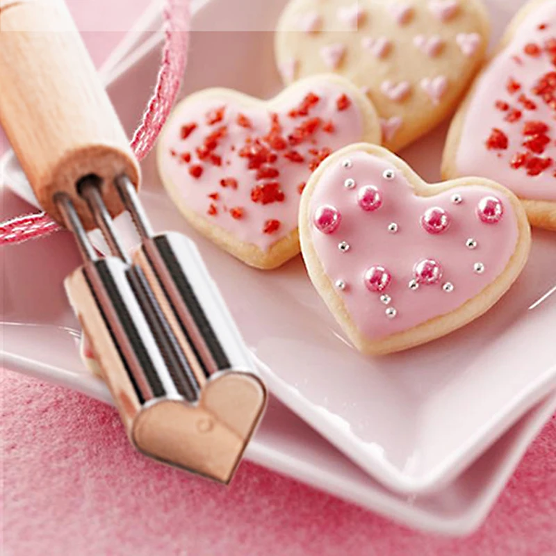 

Stainless Steel Cookie Cutter Mold with Wood Handle Fondant Stamp Biscuit Fruit Vegetable Embossing Mold Decorative Cookie Tools