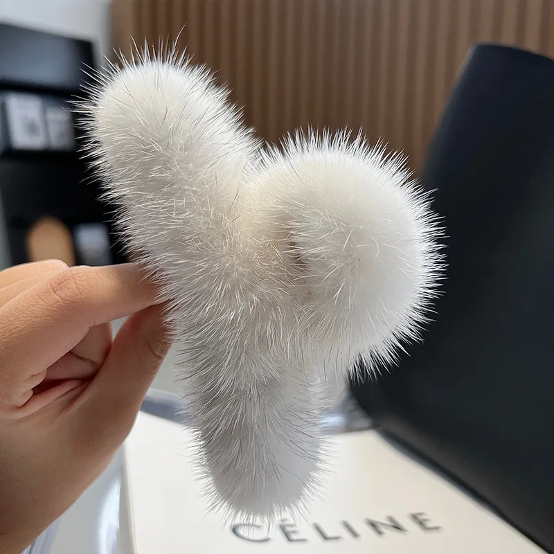 New Real Mink Fur Barrettes Winter Fluffy Hair Claw Elegant Acrylic Hairpins Clip Crab Headwear for Women Girls Hair Accessories