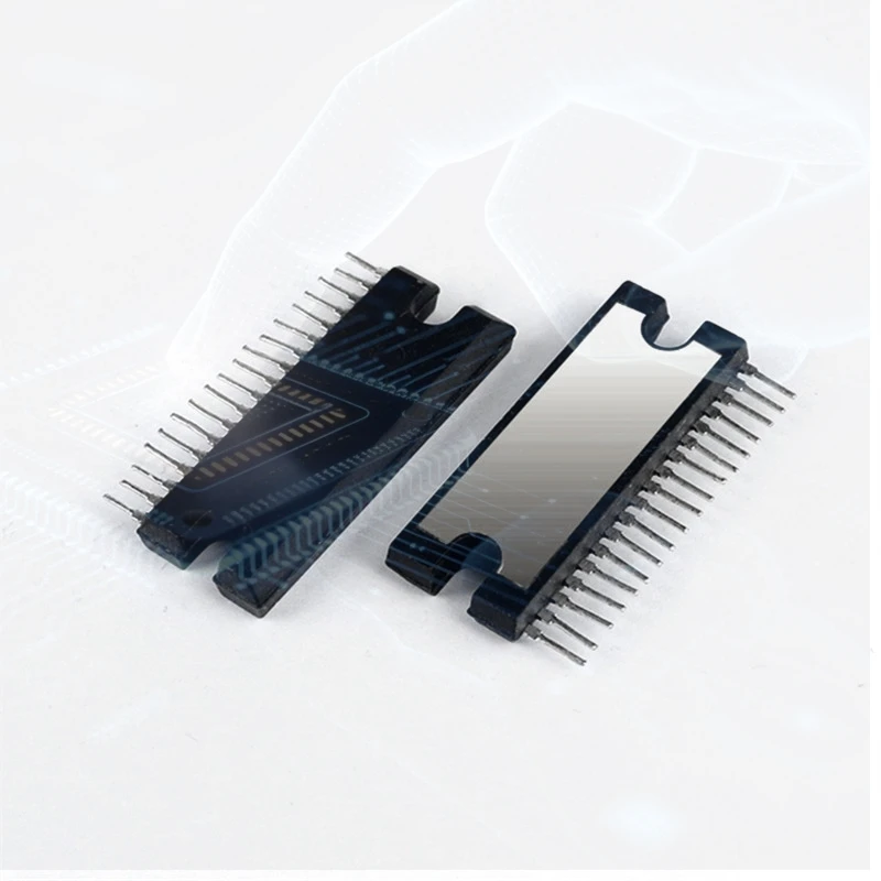 (5-10-20-30-100PCS) MXL7704 QFN-32 MXL7704-R3