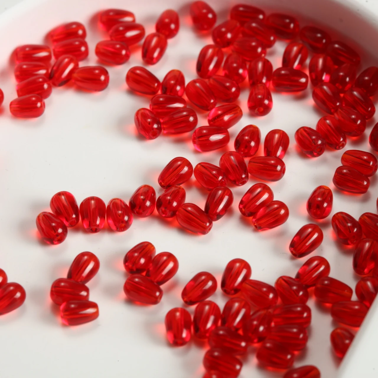 700pcs Wholesale 3x5mm Water Drop Crystal Glass Beads Tear Drop Lampwork Beads for Handmade DIY Earrings Jewelry Accessories