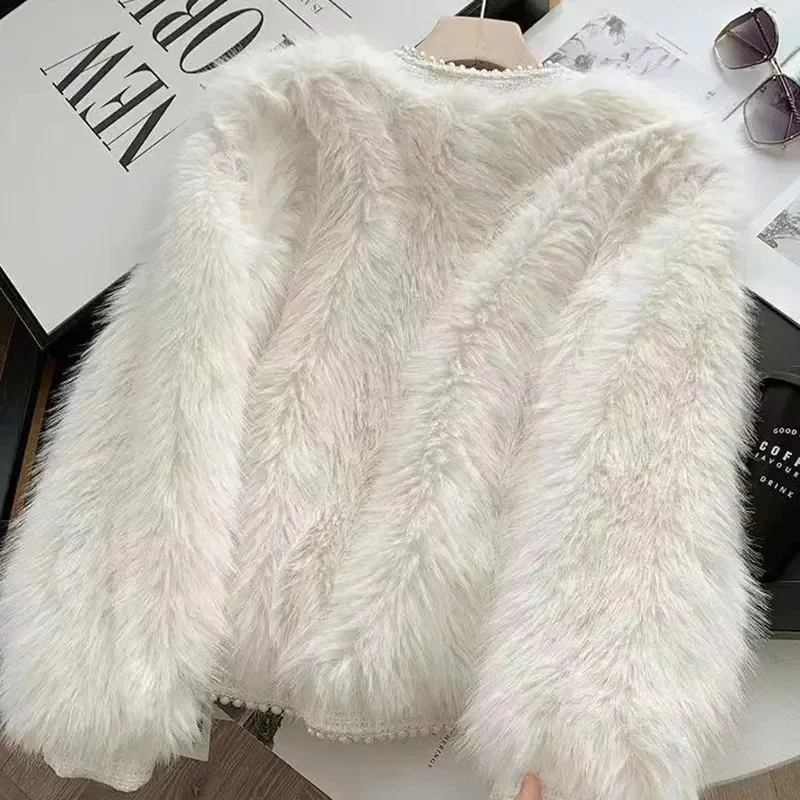 Pop White Imitation Fox Fur Grass Coat For Women's Autumn Winter Short Down Cotton Jacket Fashion Pearl Button Fur Coat Quilted