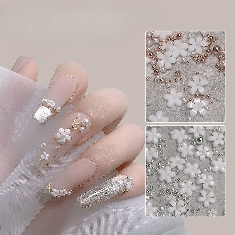 Resin 3D Flower Nail Art Decorations with Rhinestones in Mixed Sizes White 5-Petal Flower with Steel Beads