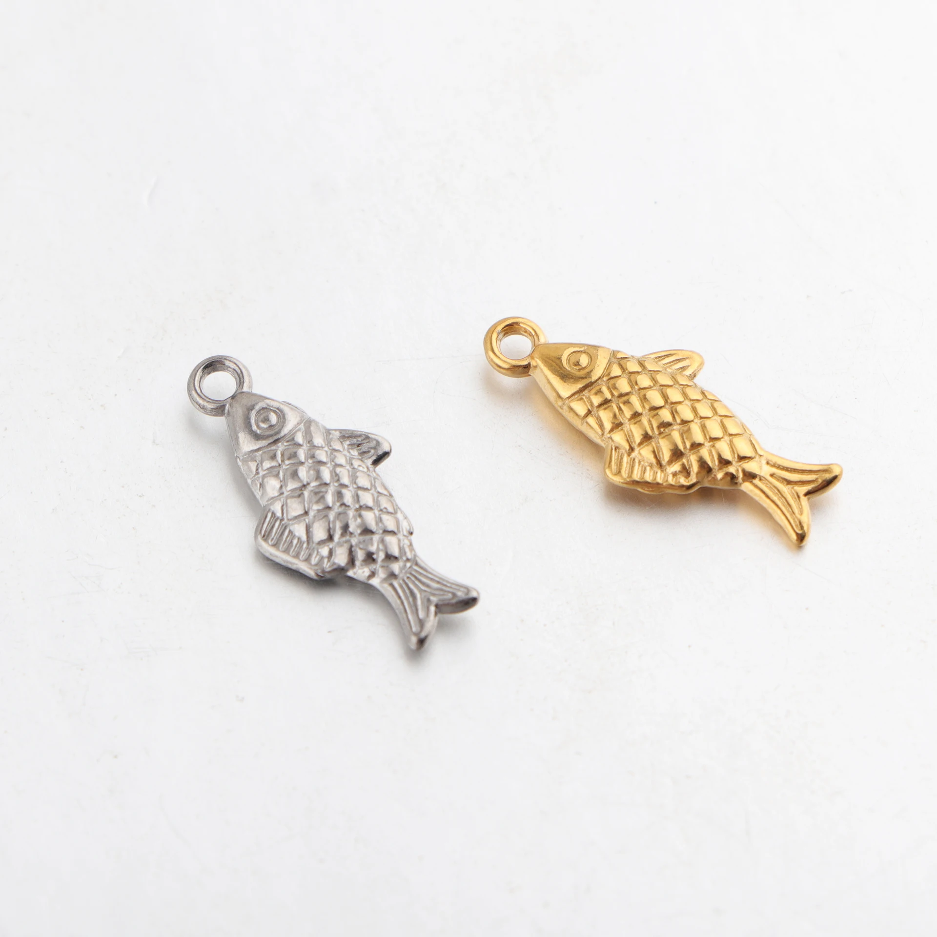 

20pcs/lot Stainless Steel Fish Charms Pendant for DIY Necklace Earring Bracelet Jewelry Making Accessories Wholesale