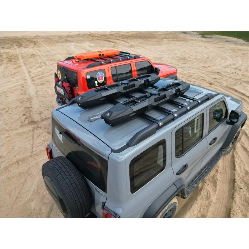 Anti-theft plastic 26L water tank Car roof installation water tank, built-in water heater and monitor
