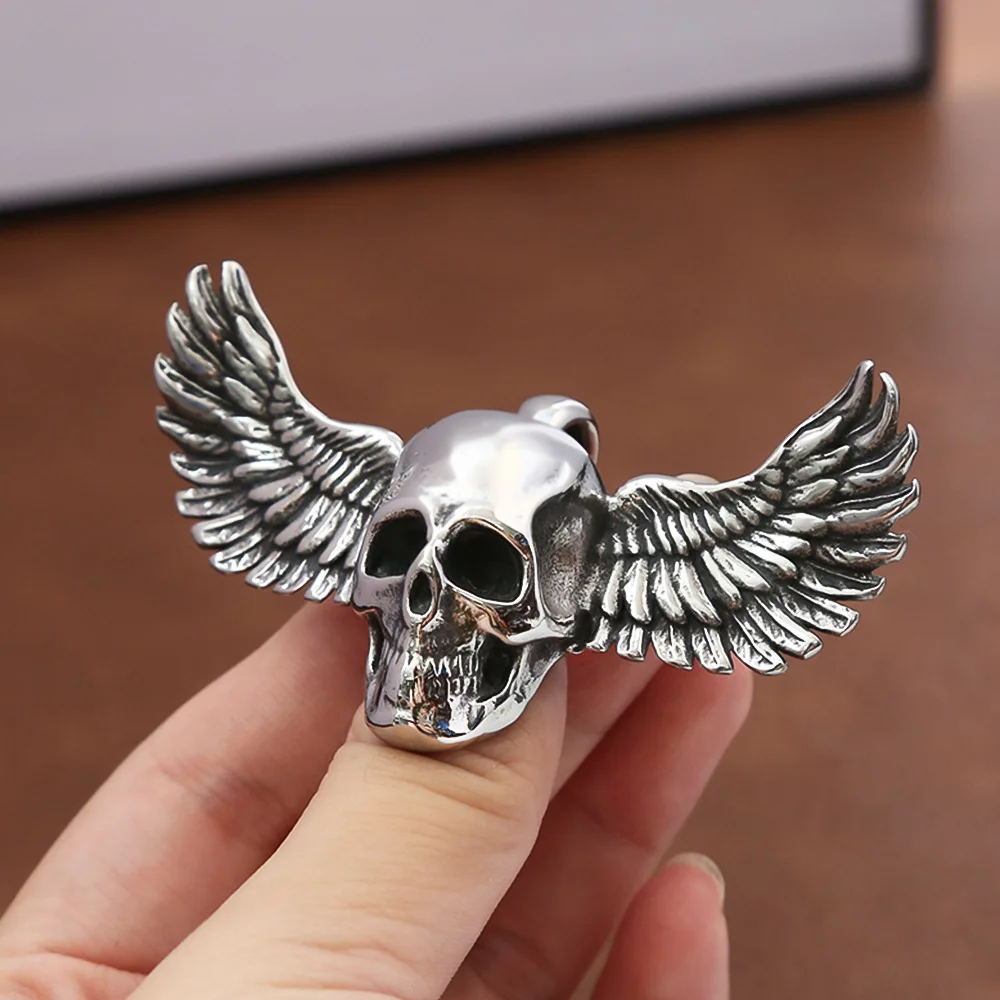 100pcs/lot titanium steel jewelry men's pendant stainless steel domineering wing skull necklace wholesale Halloween gifts