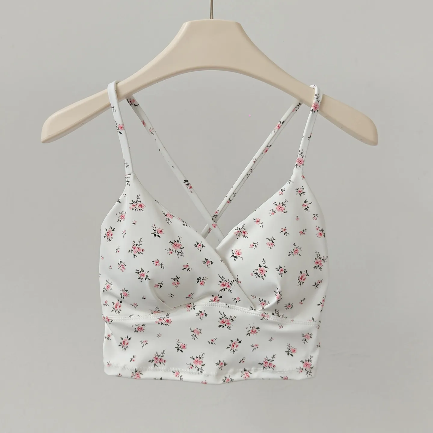 Stoßdämpfender Sport-BH für Damen mit festen Brustpolstern, Yoga-BH, Fitness-Pilates-Top mit bedrucktem Design für aktive Bewegung – Detail 4