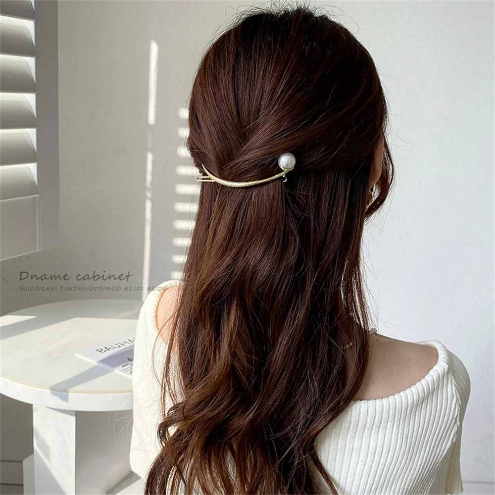 Elegant Hair Claw Clip Women Hair Bun Hairpin Headwear Rhinestone Metal Barrettes Banana Twist Clips Jewelry Hair Accessories