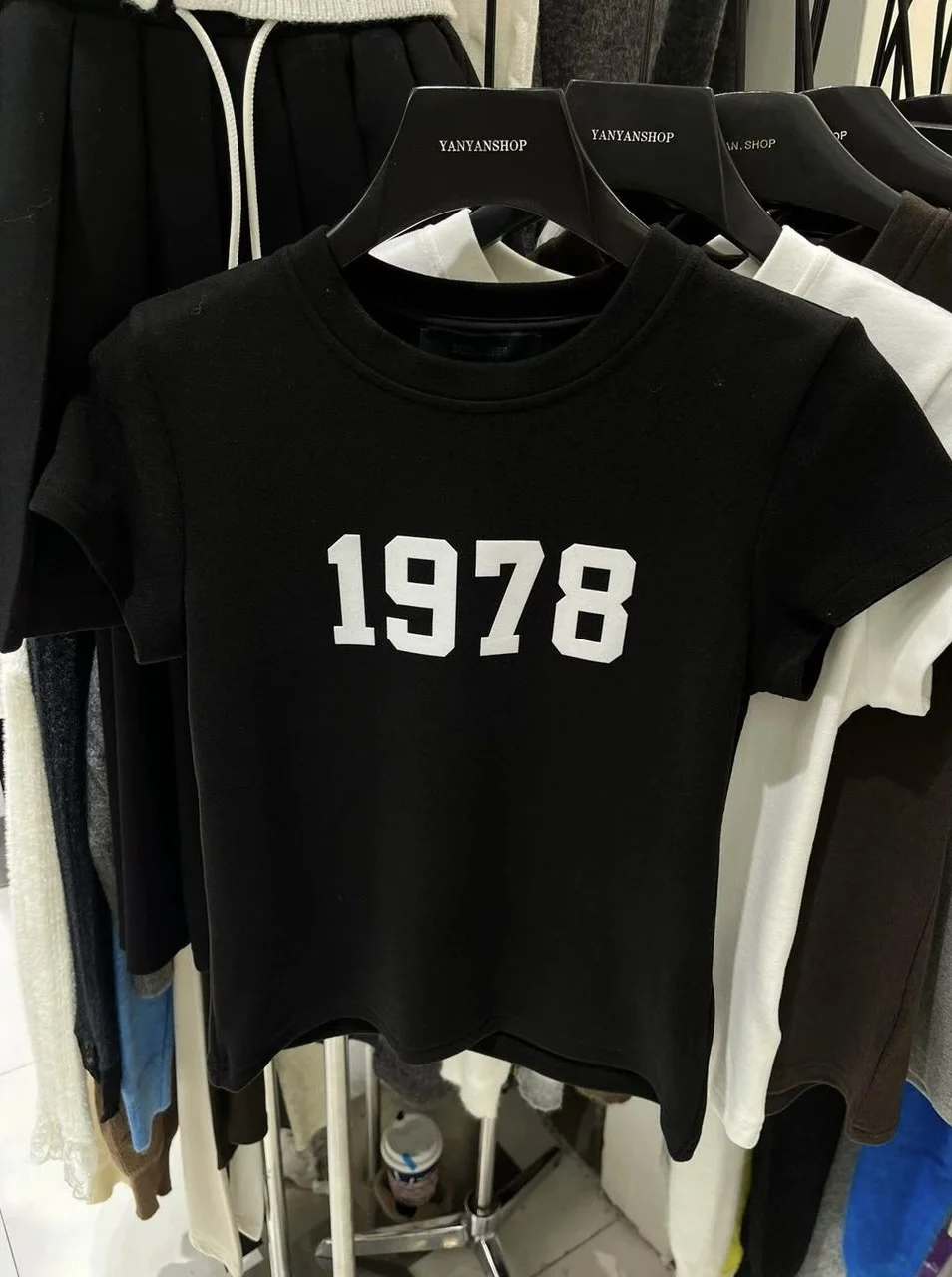 Korean Sle ort Sve Fce ort T-irt Women's Slim Fit Winter New Arrival Comfortable Soft Cotton round Ne Top