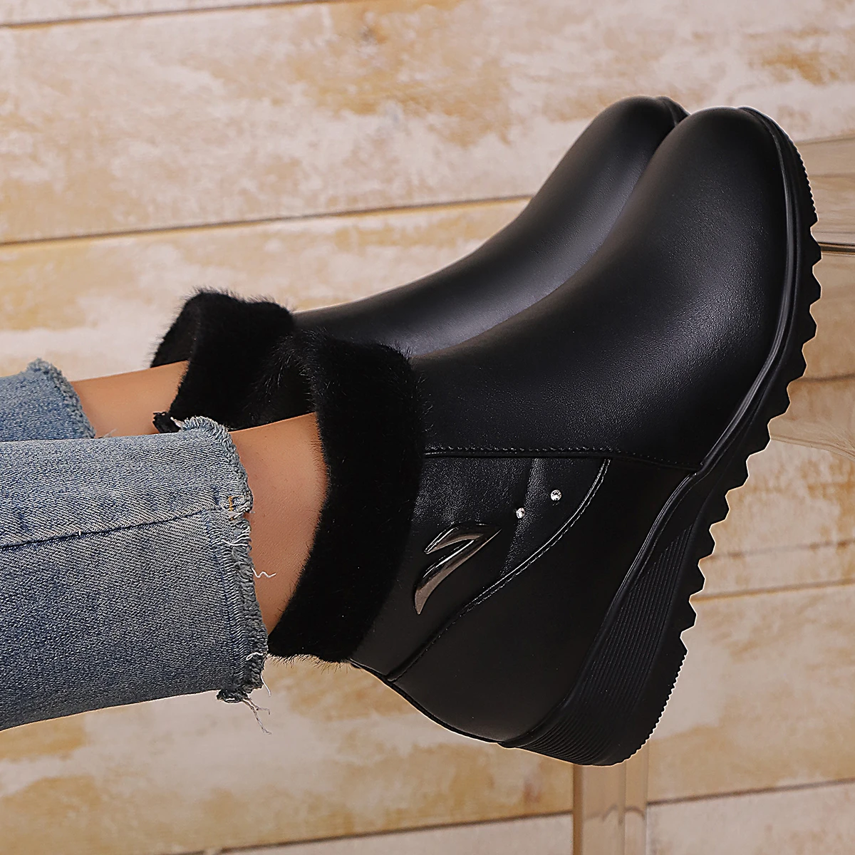 

2025 Winter Female Warm Fur Platform Ankle Boots, New Style Waterproof Non-slip Snow Booties, Plush Lined Casual Women's Shoes