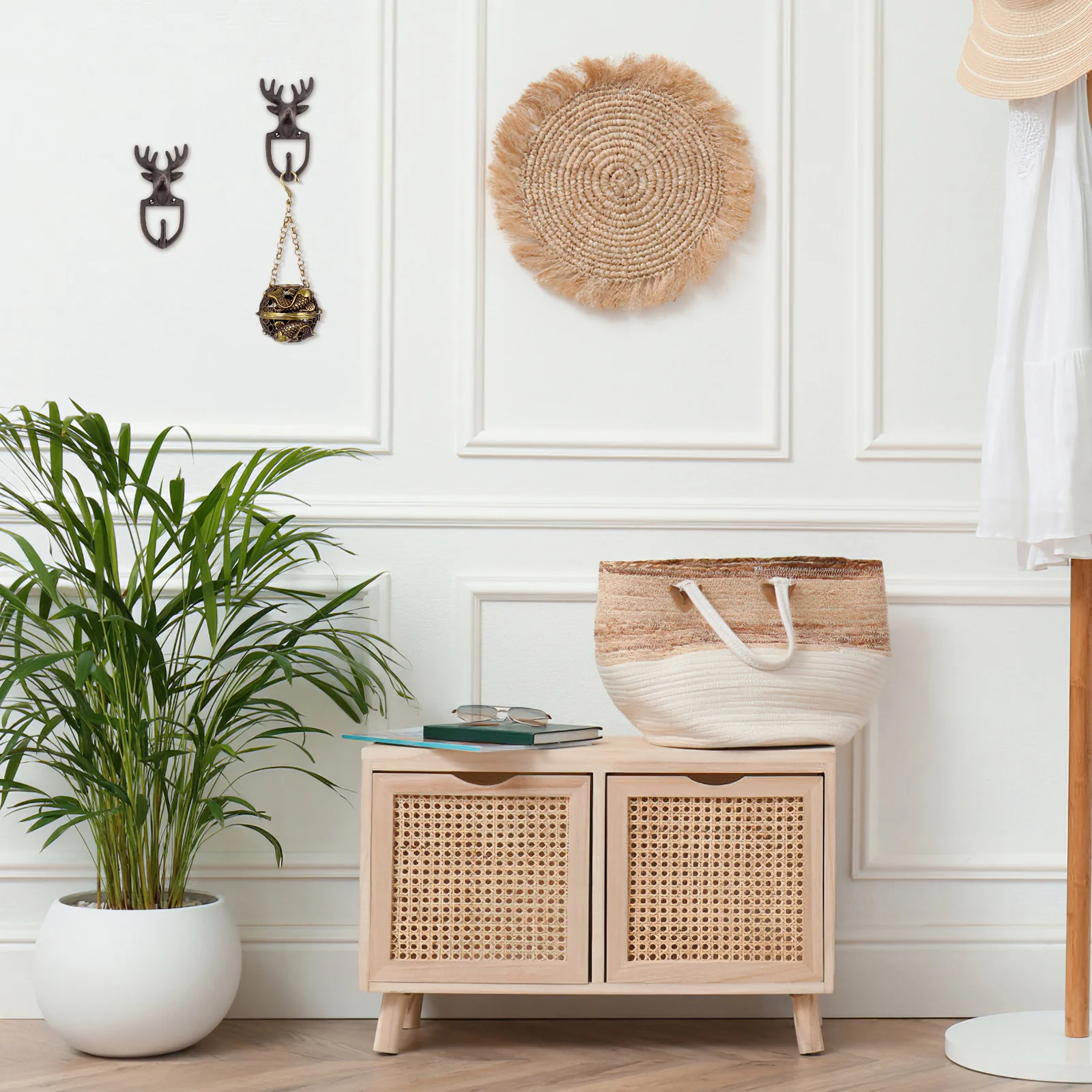 

Premium Copper Hanging Incense Holder Openable Aromatherapy Ball Censer for Home Decoration Fragrance Oil Diffuser Pendant