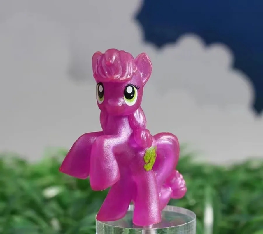 ของเล่นโมเดลจิ๋วใสจากซีรีส์มายลิตเติ้ลพอนี่ของแท้จาก Hasbro ขนาด 4.5 ซม. ตัวละครอื่นๆ จากซีรีส์มายลิตเติลพอนี่ดั้งเดิม