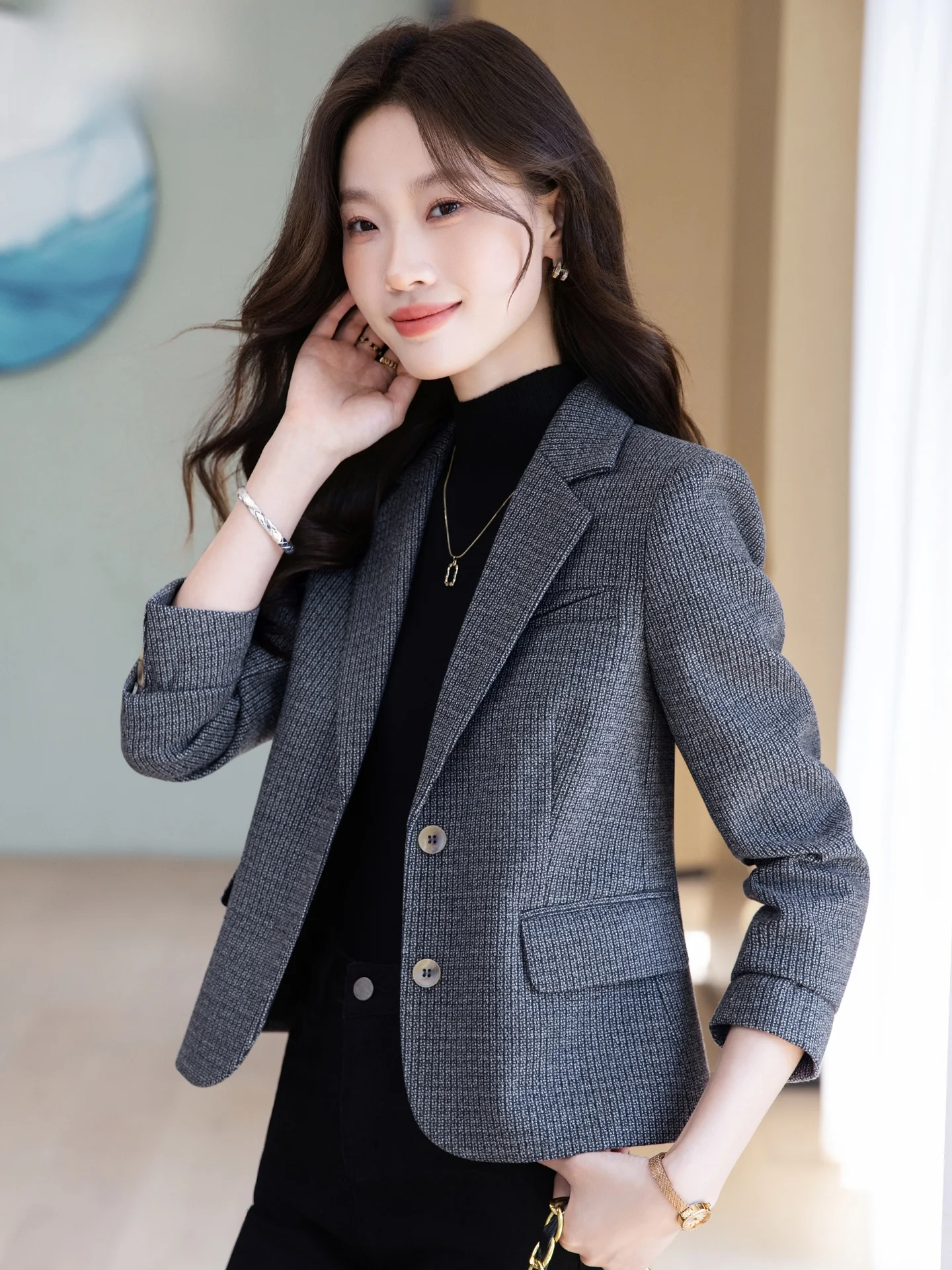 

Серый шерстяной укороченный пиджак для женщин, повседневный винтажный жакет для мам, осеннее модное стильное пальто с тремя пуговицами и дизайнерскими рукавами из полиэстера