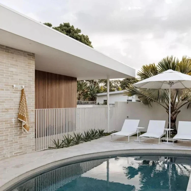 Podstawa parasola JH-Mech Silver, wolnostojąca, elastyczna, szerokość 600 mm, parasol ze stali ocynkowanej z kółkami na patio.