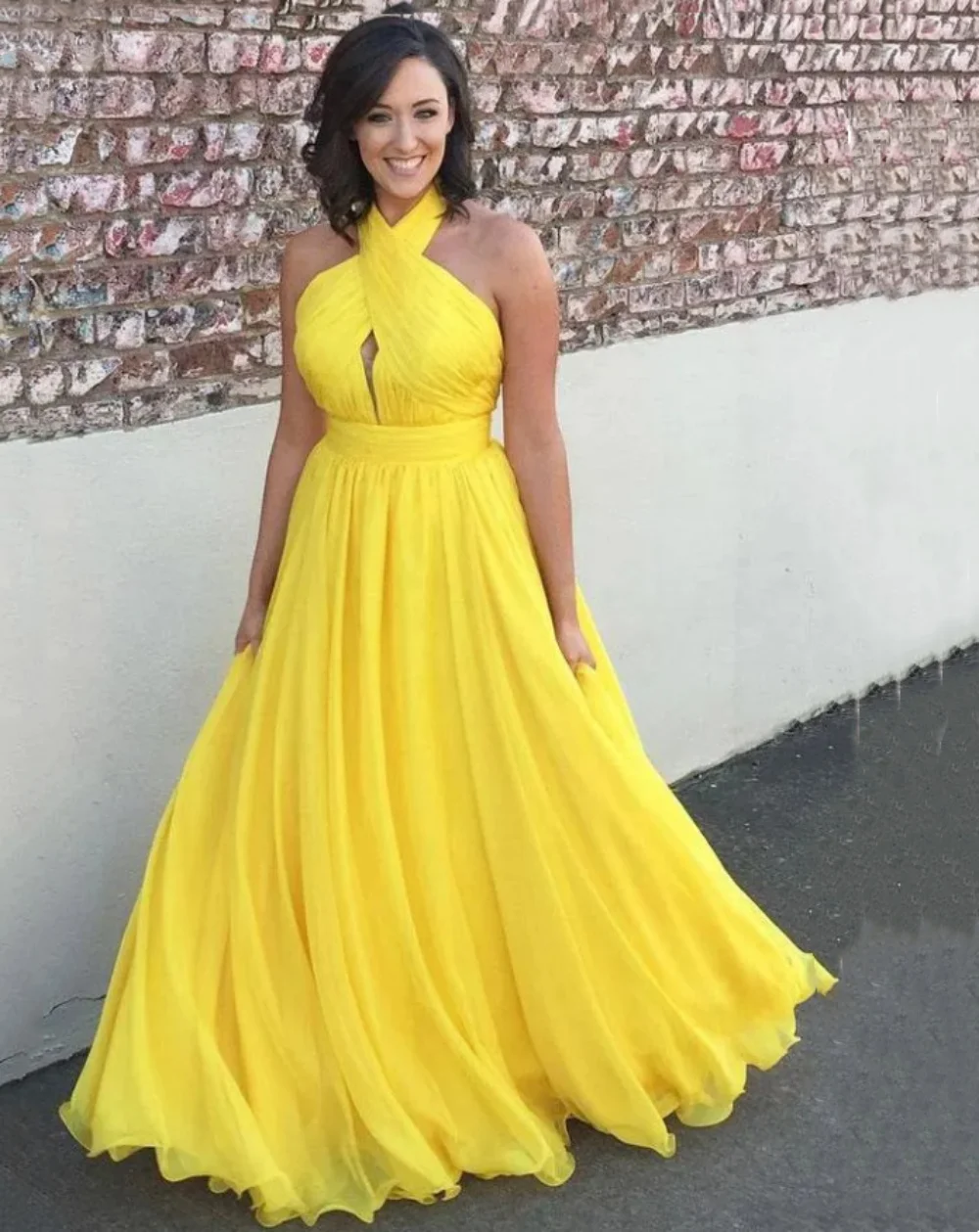 New Yellow Chiffon Bridesmaid Dress Halter Neck Sleeveless A-Line Wedding Party dress Long Dress Prom Floor-Length Evening Dress