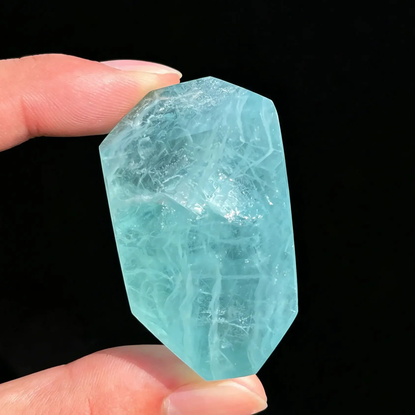 

Natural Green Fluorite Freeform Carving, Polished Raw Crystal Stone, Healing Energy Mineral Specimen Home Decor Ornament Gift