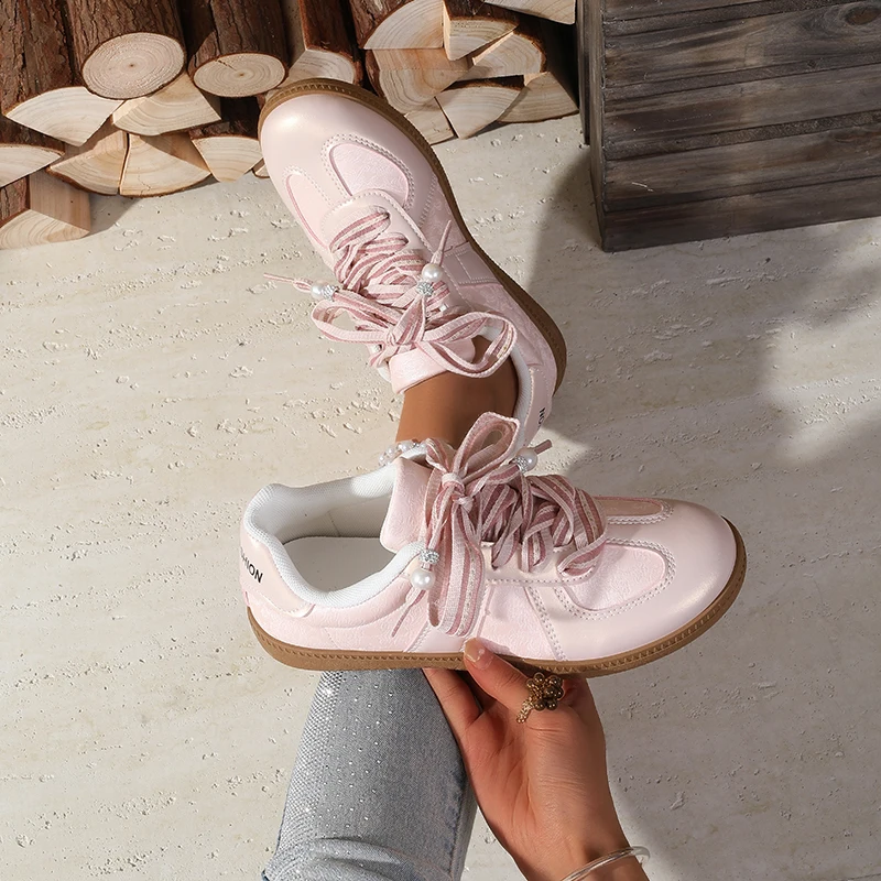 

2025 New Arrival Spring Autumn German Training Shoes for Women - Chinese Style Embroidered, Casual Versatile, Soft Sole White Sn