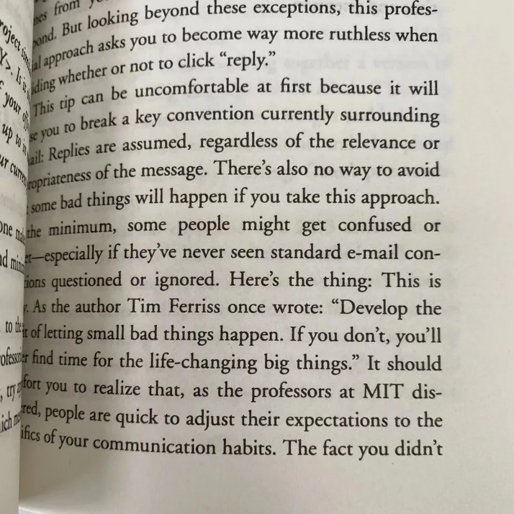 العمل العميق بقواعد كال نيوبورت للنجاح المركز في رواية عالمية مشجرة غلاف ورقي باللغة الإنجليزية