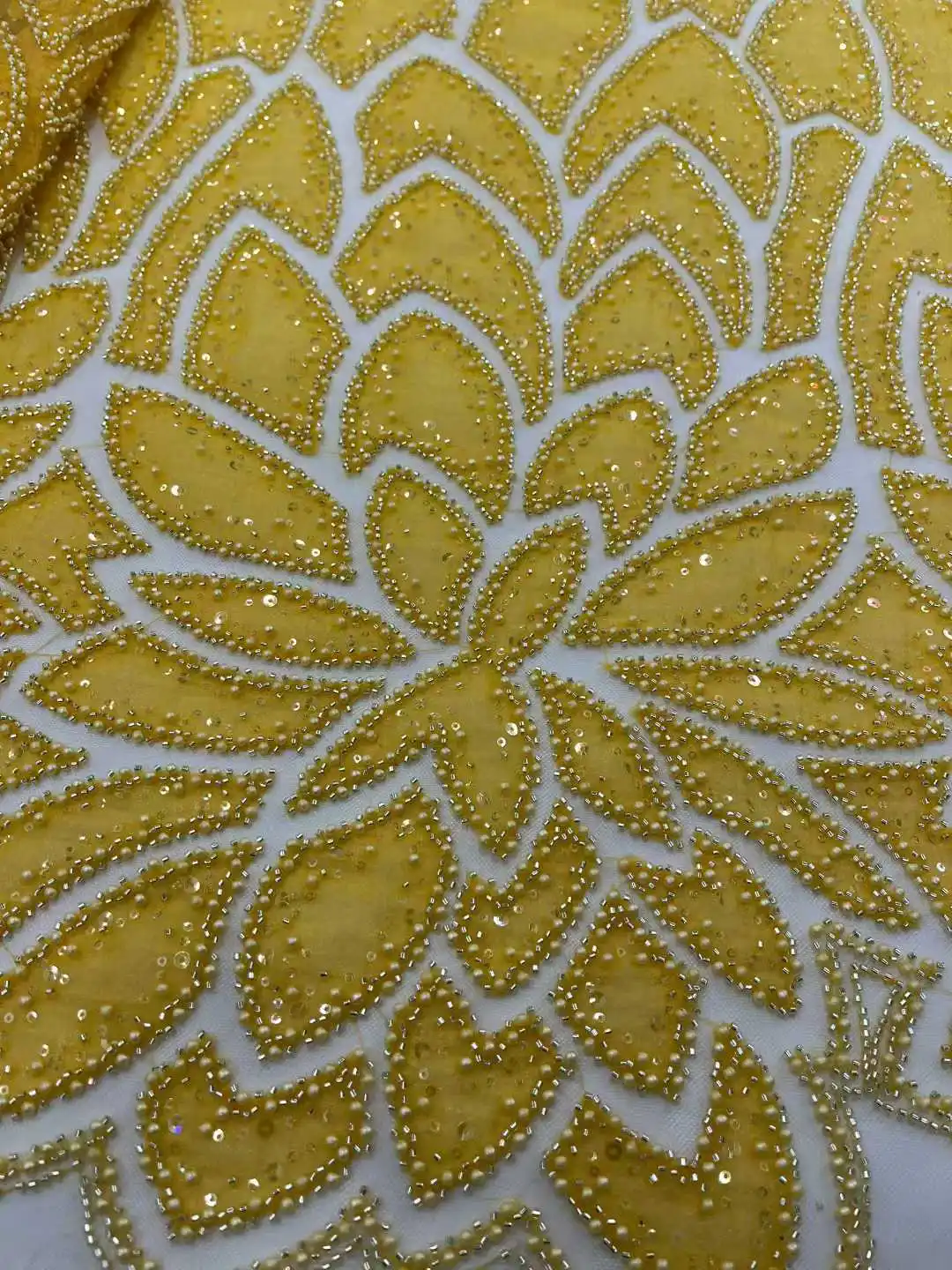 2026 ผ้าลูกไม้ตาข่ายเนื้อนุ่มประณีตหรูหราประดับด้วยลูกปัดและหิน–ลูกไม้คุณภาพสูงที่สง่างามสำหรับชุดแต่งงานและชุดราตรี U_GE3985