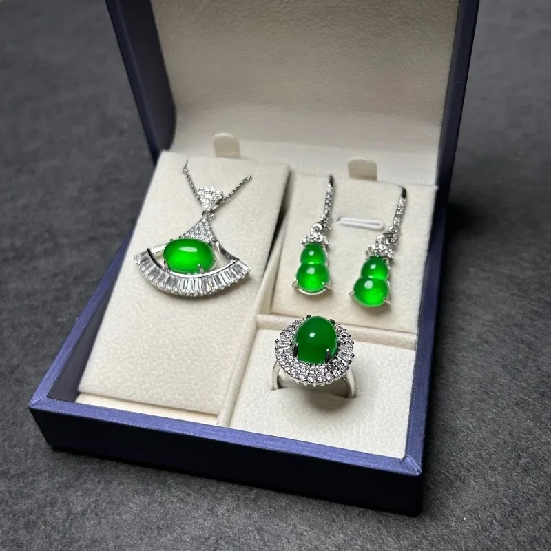 

High Ice Quartz Rock Jade Set, Classic Fashion Jewelry Set.