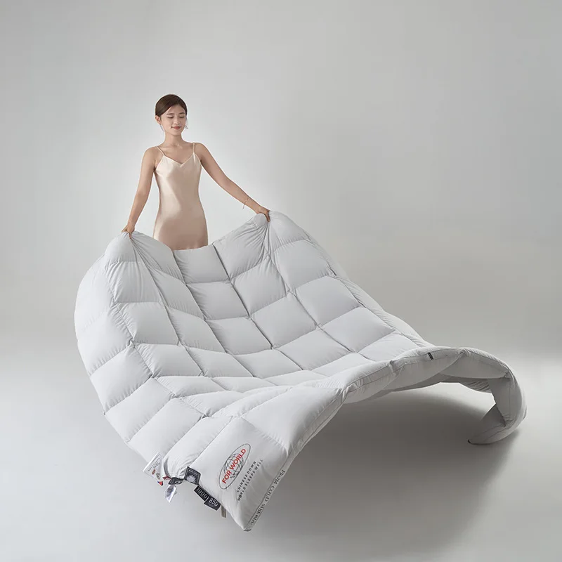 

Down quilt 95% white goose down grade 5A, large flower