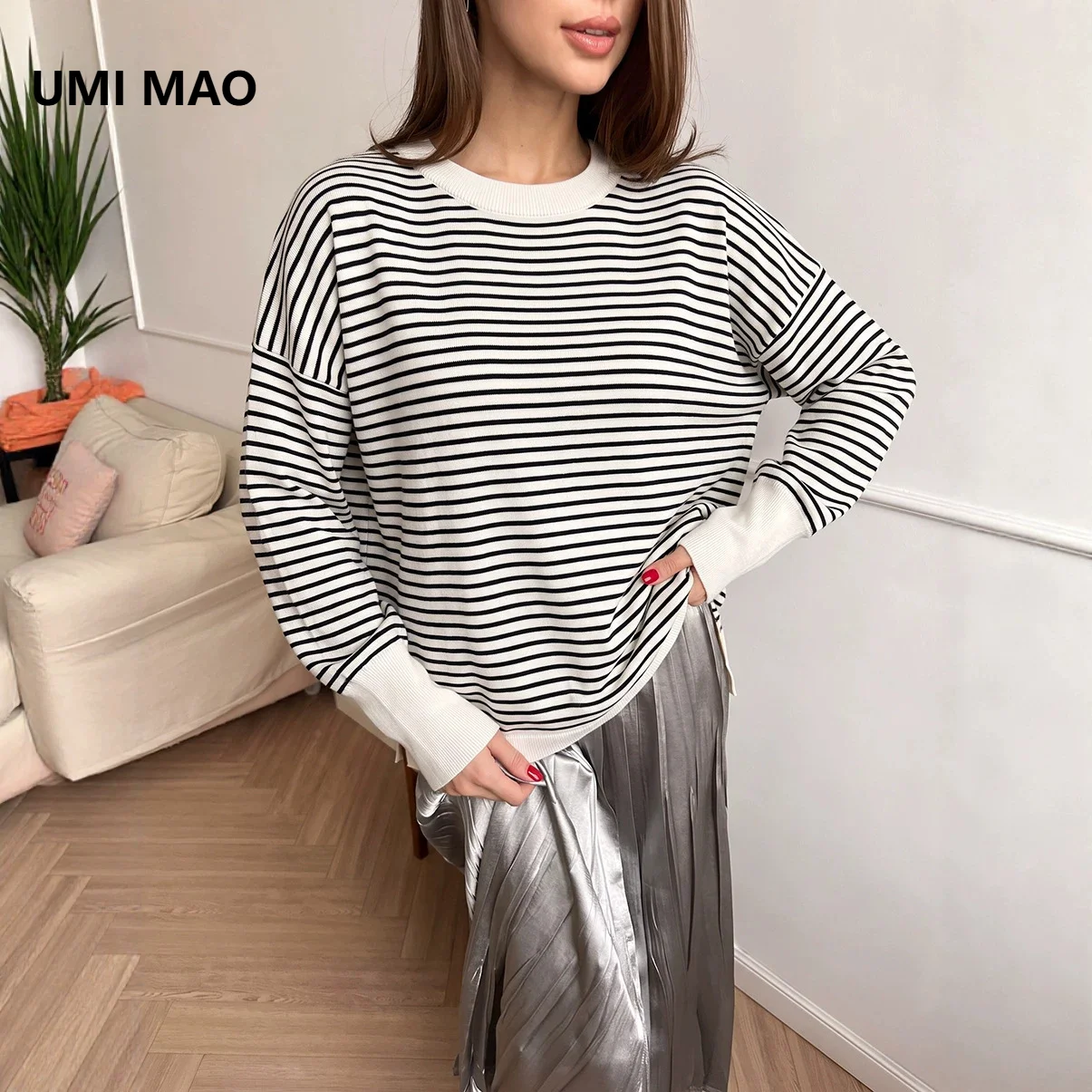 UMI MAO Hot-selling New High-end Striped Sweater For Women 2026 Loose And Chic Pullover Top Femme