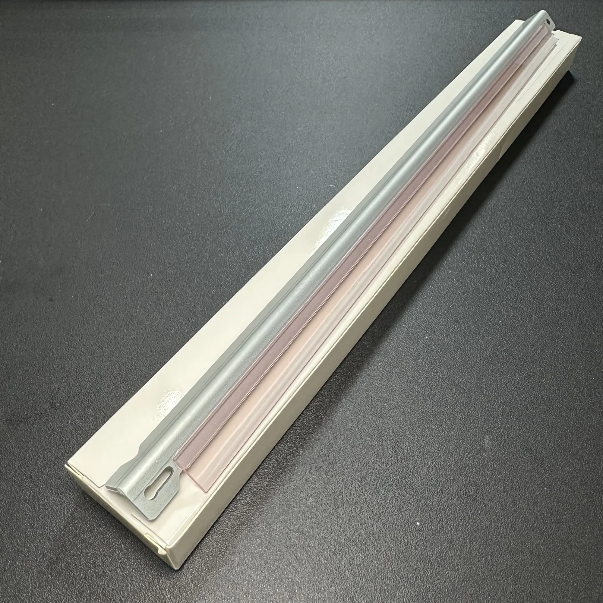 

For Xerox 560 550 C75 C70 250 252 700i 240 242 7500 6550 7780 5065 9065 9070 7785 CMYK Drum Cleaning Blade*4