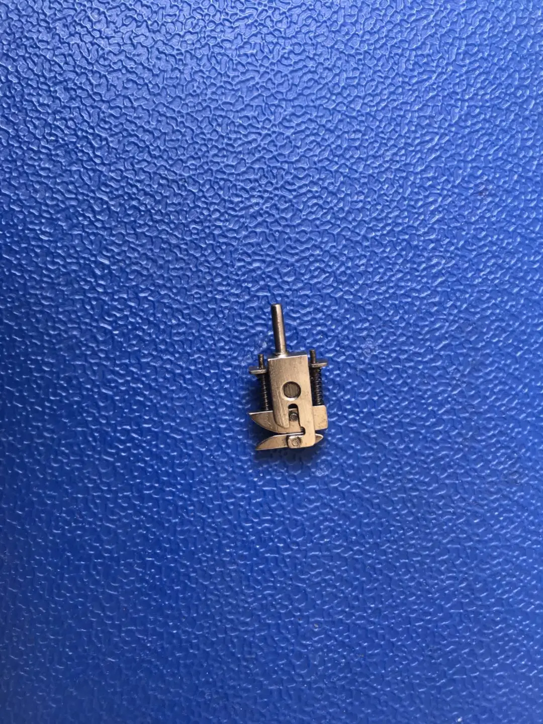 

Аксессуары для текстильных машин, машина для деформации, узловязатель TPM Z276709 00001