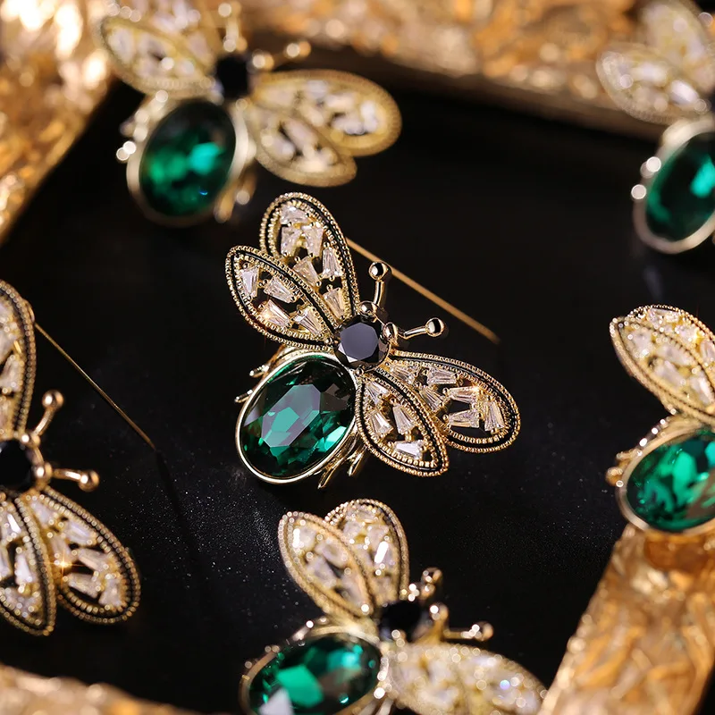 MINWEEN  Crystal Bee Brooch Accessories For Women Animal Brooch Fashion Accessories Hot Sale