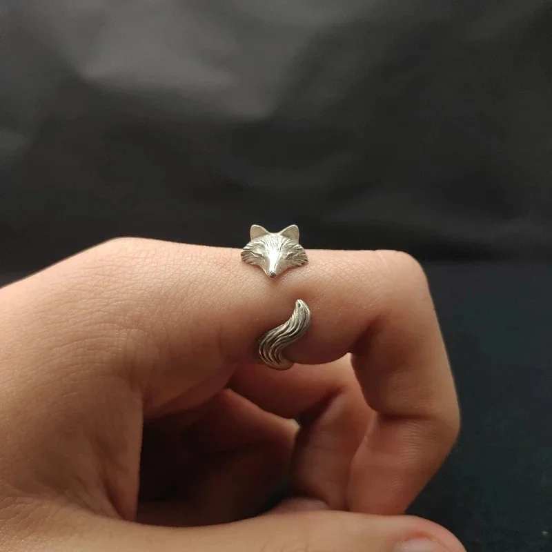 

Fashionable and minimalist silver fox opening ring, female best friend, animal ring, hand accessory